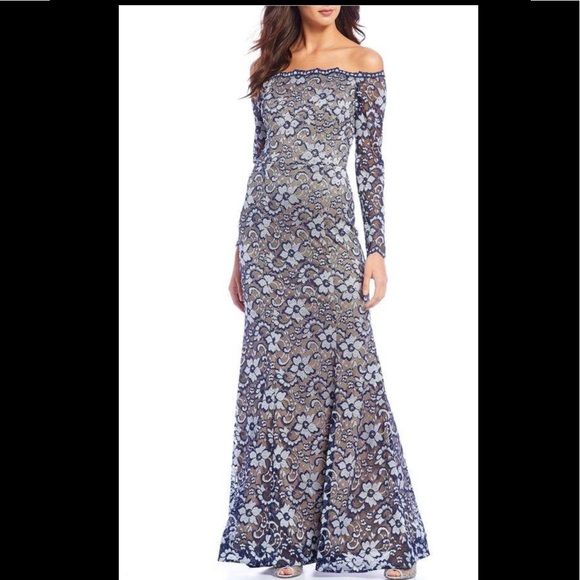 XSCAPE Long Sleeve Lace Off Shoulder Gown size 4 - Picture 2 of 13